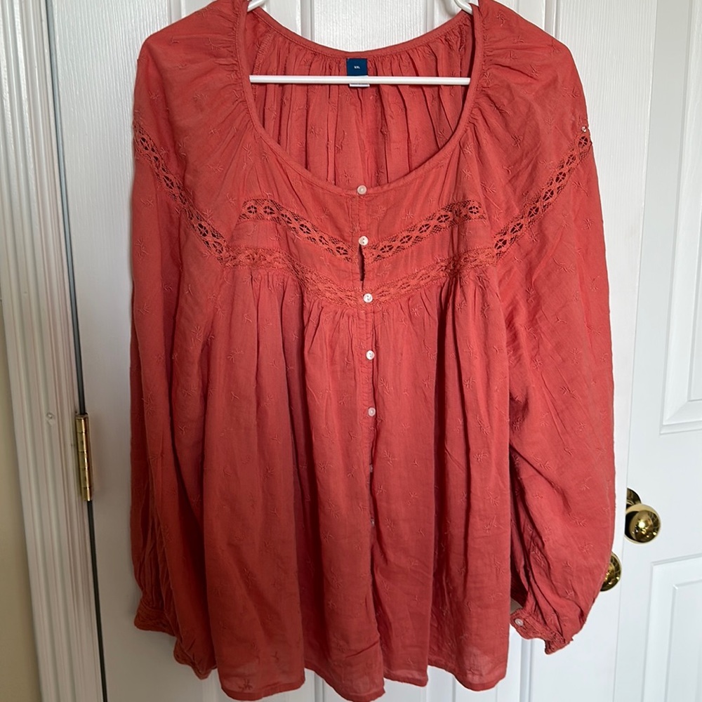 LIKE NEW! Old Navy Blouse